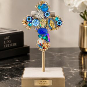 Croix collection Blue Madona